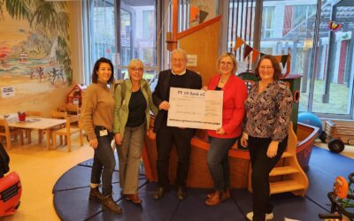 Spendenübergabe: Bethe Stiftung überreicht Spendenscheck